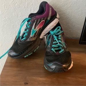 Brooks Ghost Sz 8.5